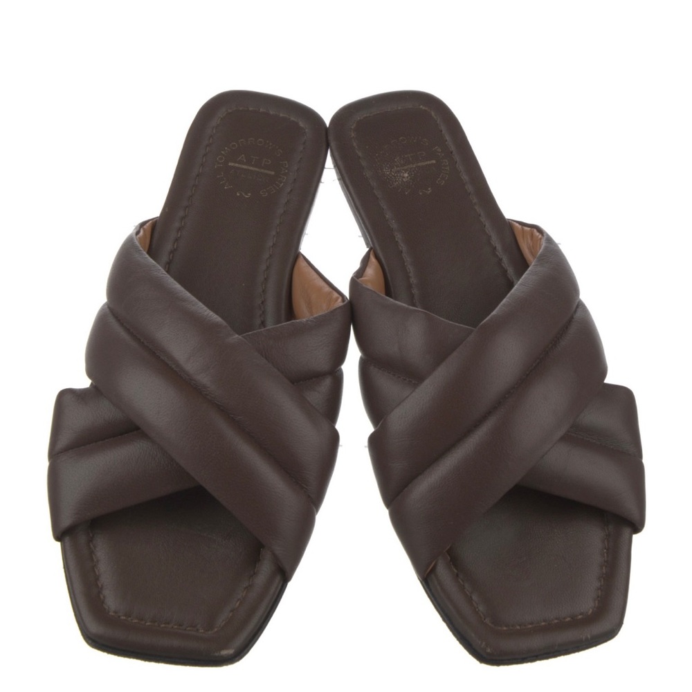 ATP Atelier
Cotti cross-strap slide sandals